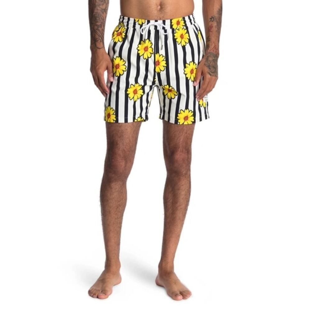 PUBLIC ART White & Black Wallflower Patterned Board Shorts Size Small
